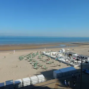 Appartement Toplocatie Frontal Sea View, Middelkerke